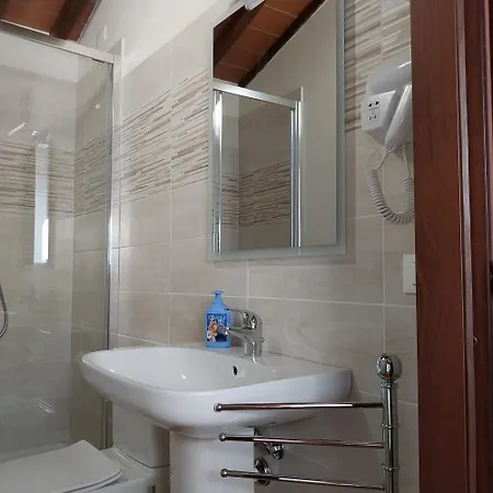 Oda ve Kahvaltı Pianeta Benessere Pistoia